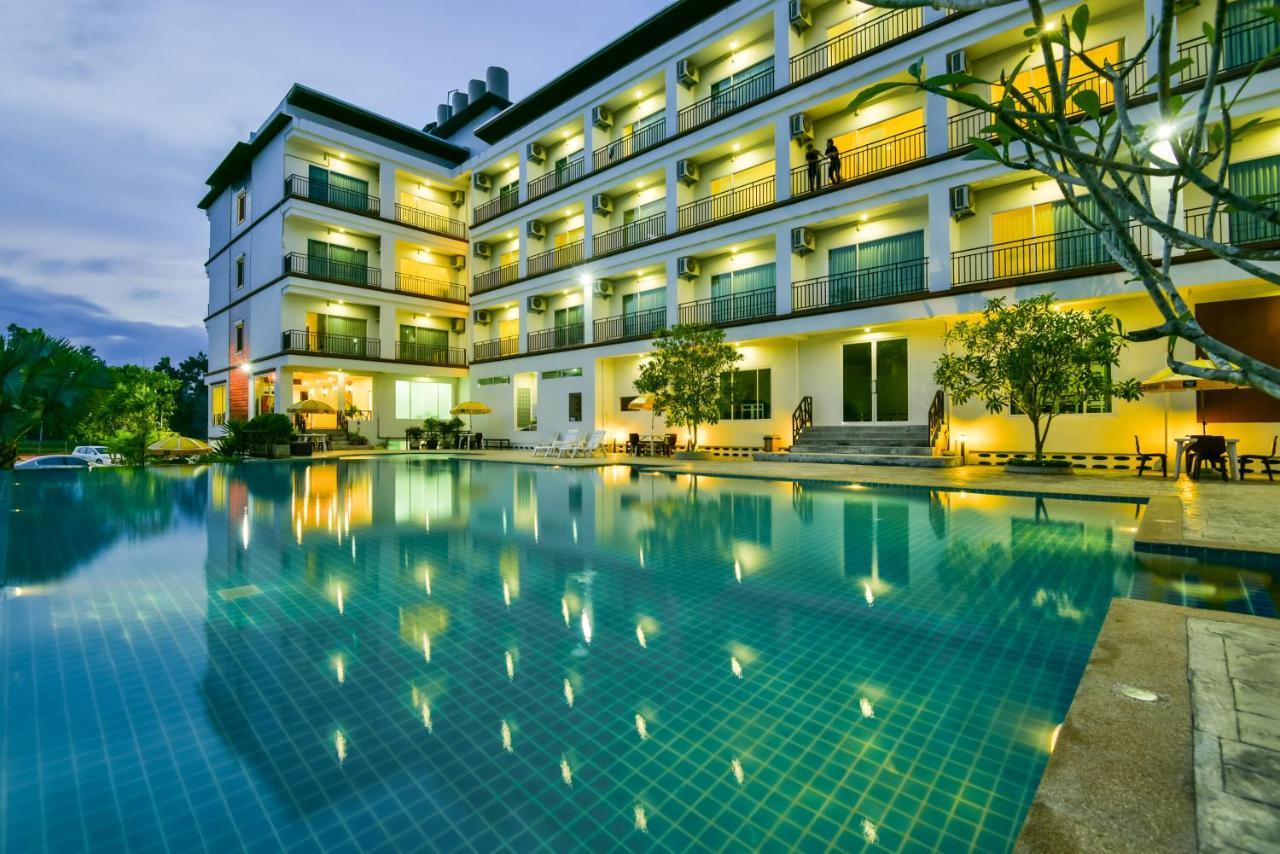 צ'ומפון Southgate Residence Hotel - Sha Certified מראה חיצוני תמונה