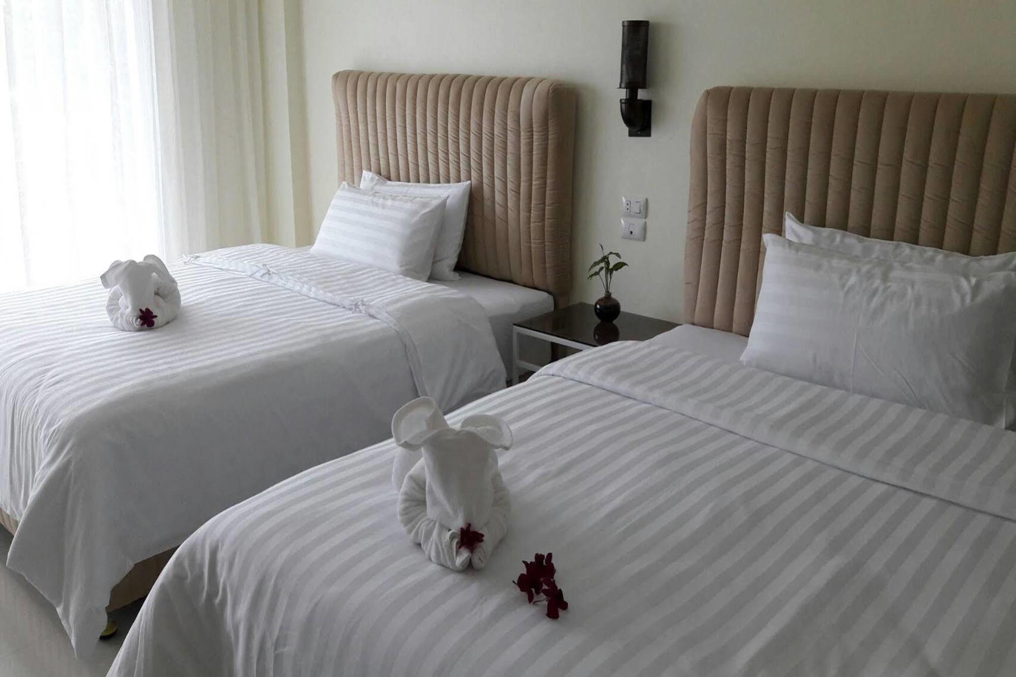 צ'ומפון Southgate Residence Hotel - Sha Certified מראה חיצוני תמונה