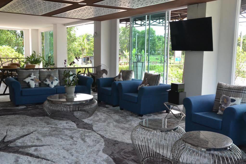 צ'ומפון Southgate Residence Hotel - Sha Certified מראה חיצוני תמונה